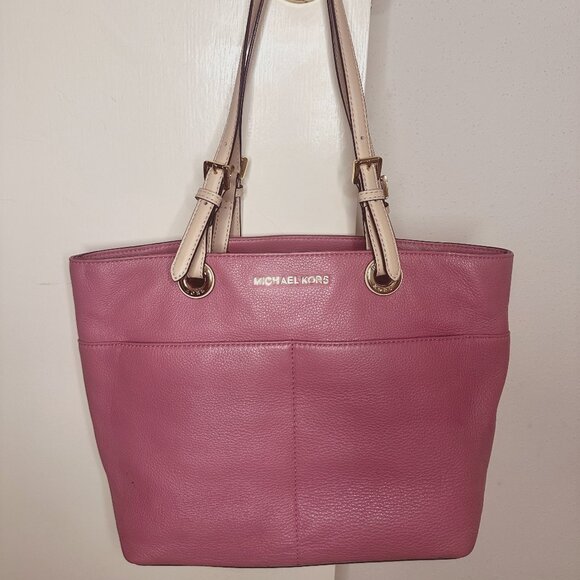 Michael Kors purse - Picture 1 of 5